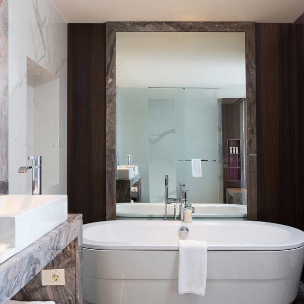 Swissotel_Sochi_rooms_signature_Suite_gallery04